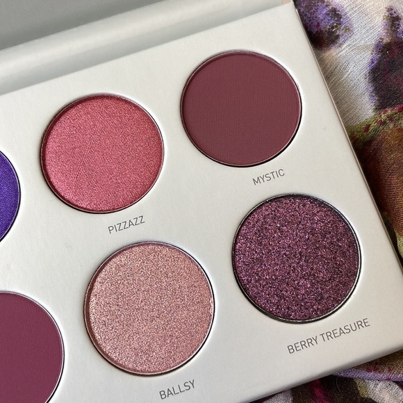 Brand New Morphe Eye Shadow Palettes Set Cherry Coke & Jaclyn Hill Bling Boss - Picture 12 of 15